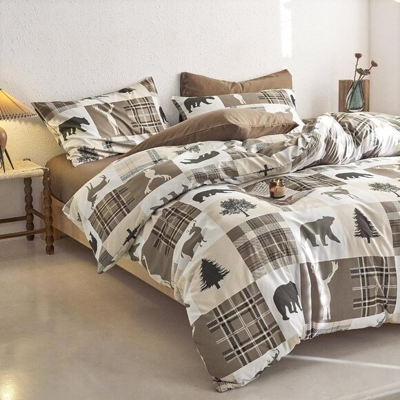 All-Season Rustic Comforter Set - Queen Size Bedding with Woodland Animals - Picture 3 of 6